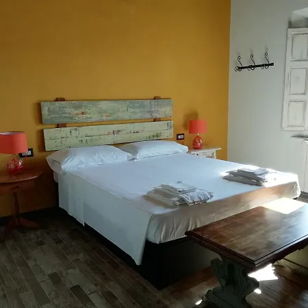 Oda ve Kahvaltı Civicouno Campiglia 3*